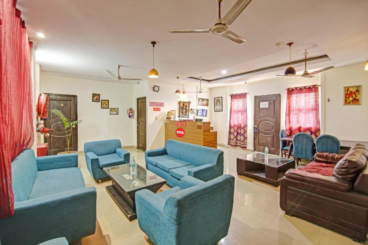 Hotel O Glorious Stayz Noida Bagian luar foto