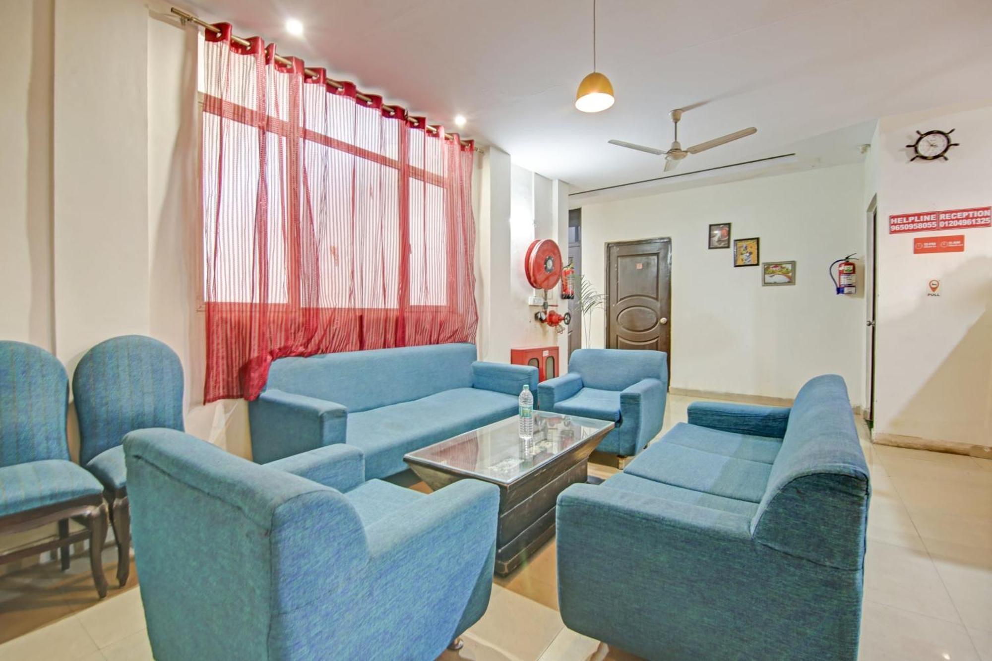 Hotel O Glorious Stayz Noida Bagian luar foto