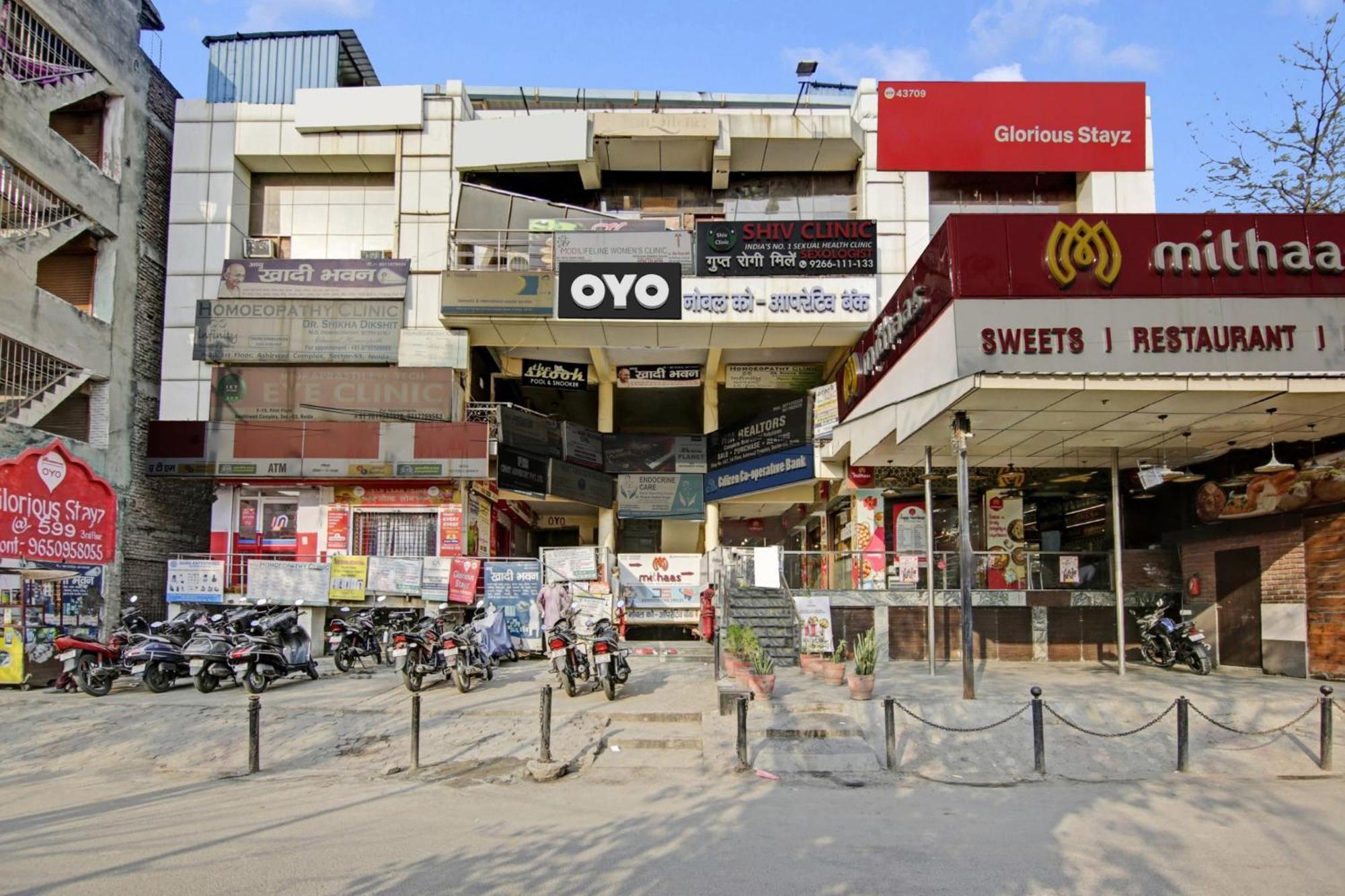 Hotel O Glorious Stayz Noida Bagian luar foto