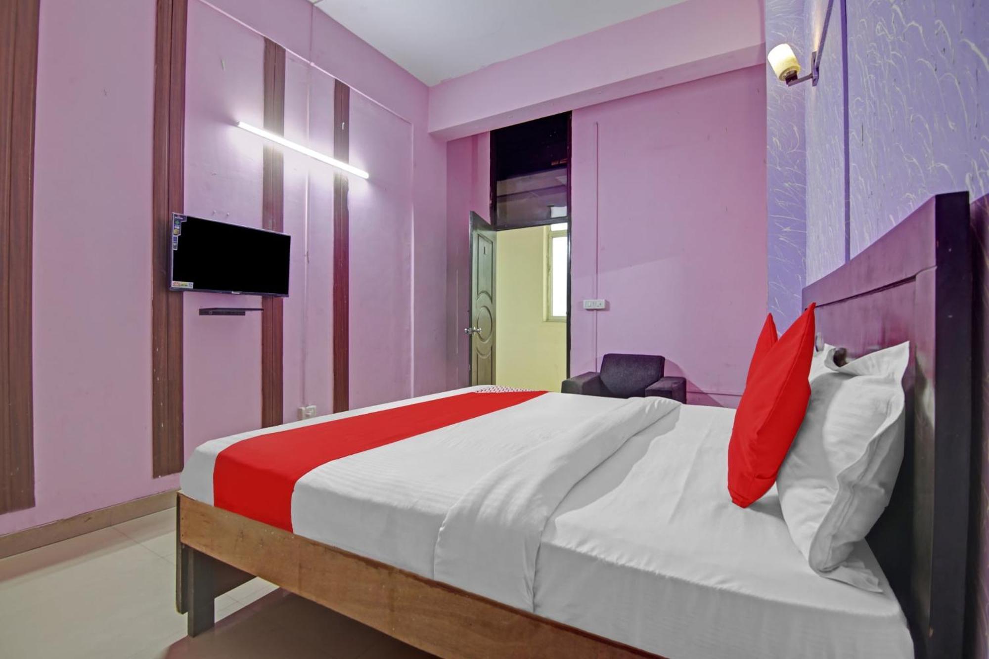 Hotel O Glorious Stayz Noida Bagian luar foto